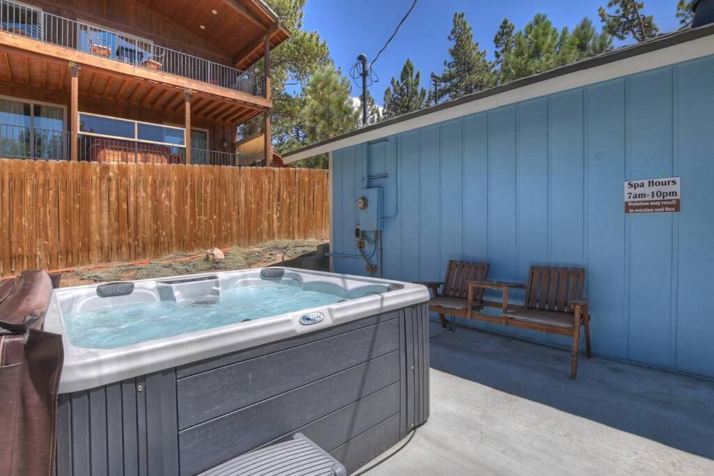 California Poppy Cabin w Spa near the lake