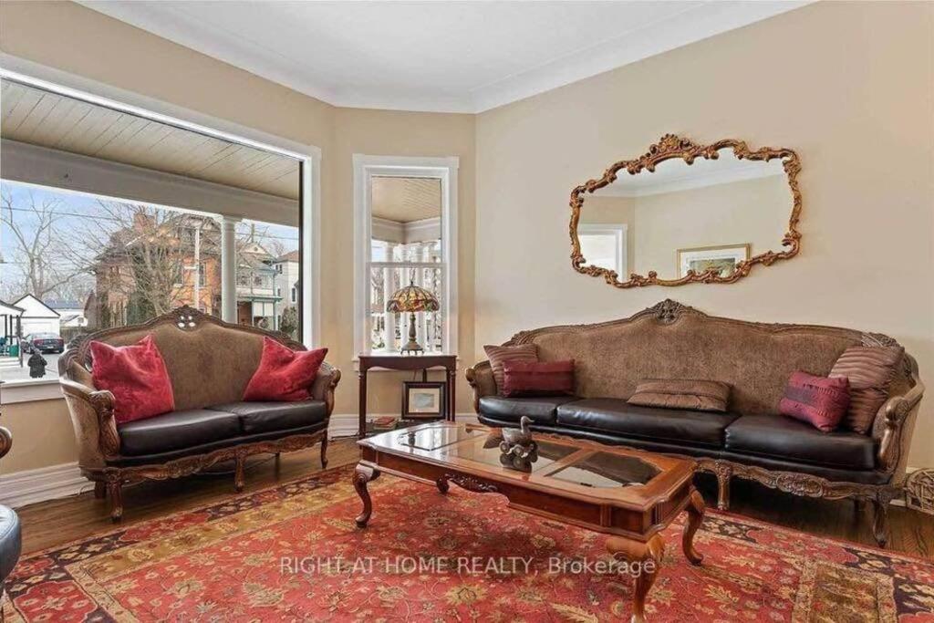 Perfection near the River - 4 Bedroom Villa Complimentary Breakfast Delivered Daily to the Rental