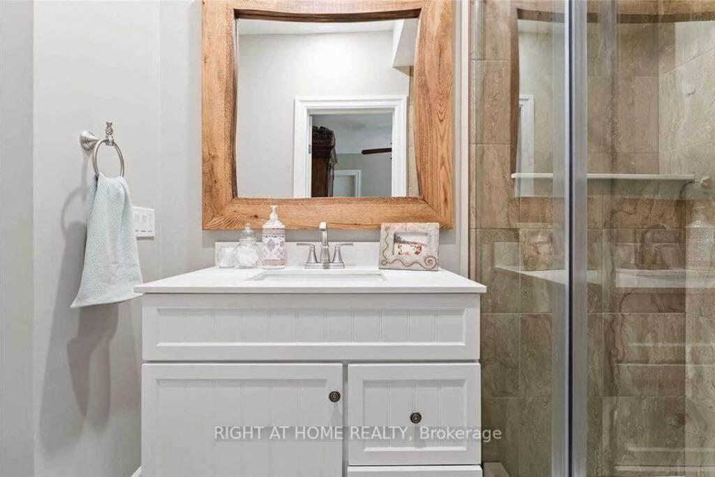 Perfection near the River - 4 Bedroom Villa Complimentary Breakfast Delivered Daily to the Rental