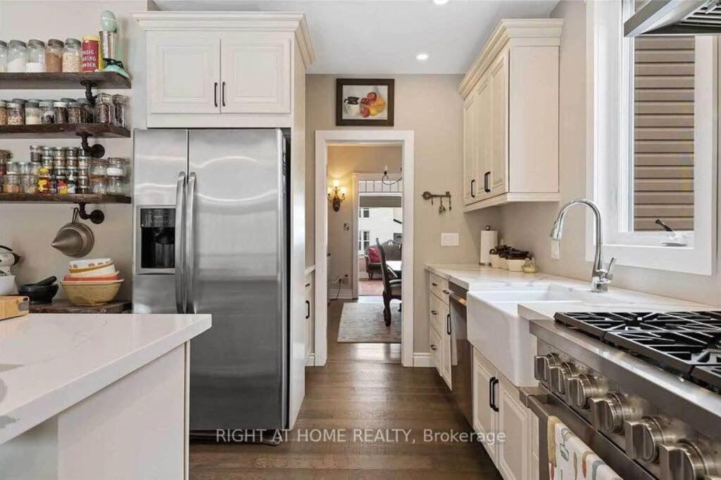 Perfection near the River - 4 Bedroom Villa Complimentary Breakfast Delivered Daily to the Rental
