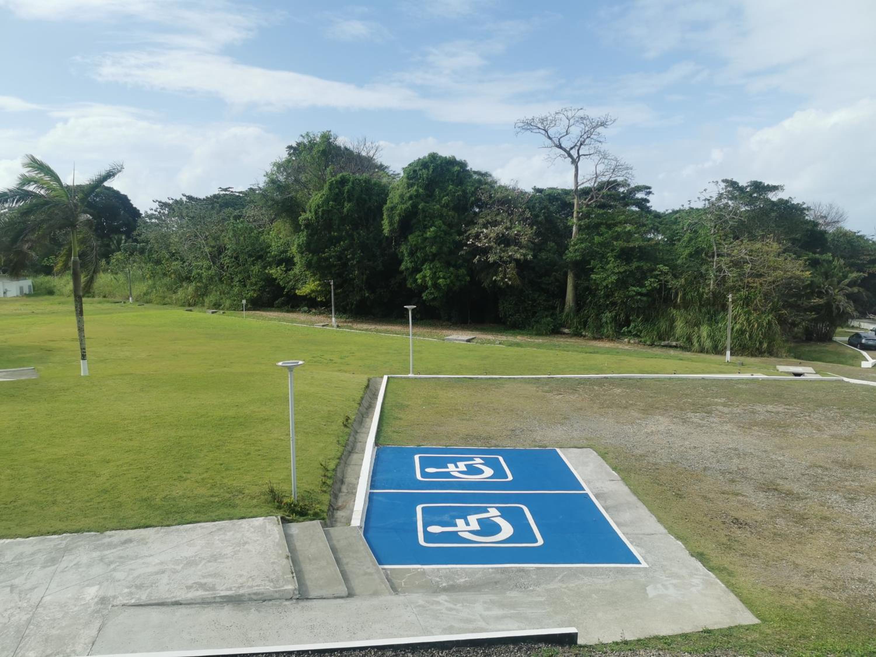 Cómodo Apartamento con vista al Mar y piscina