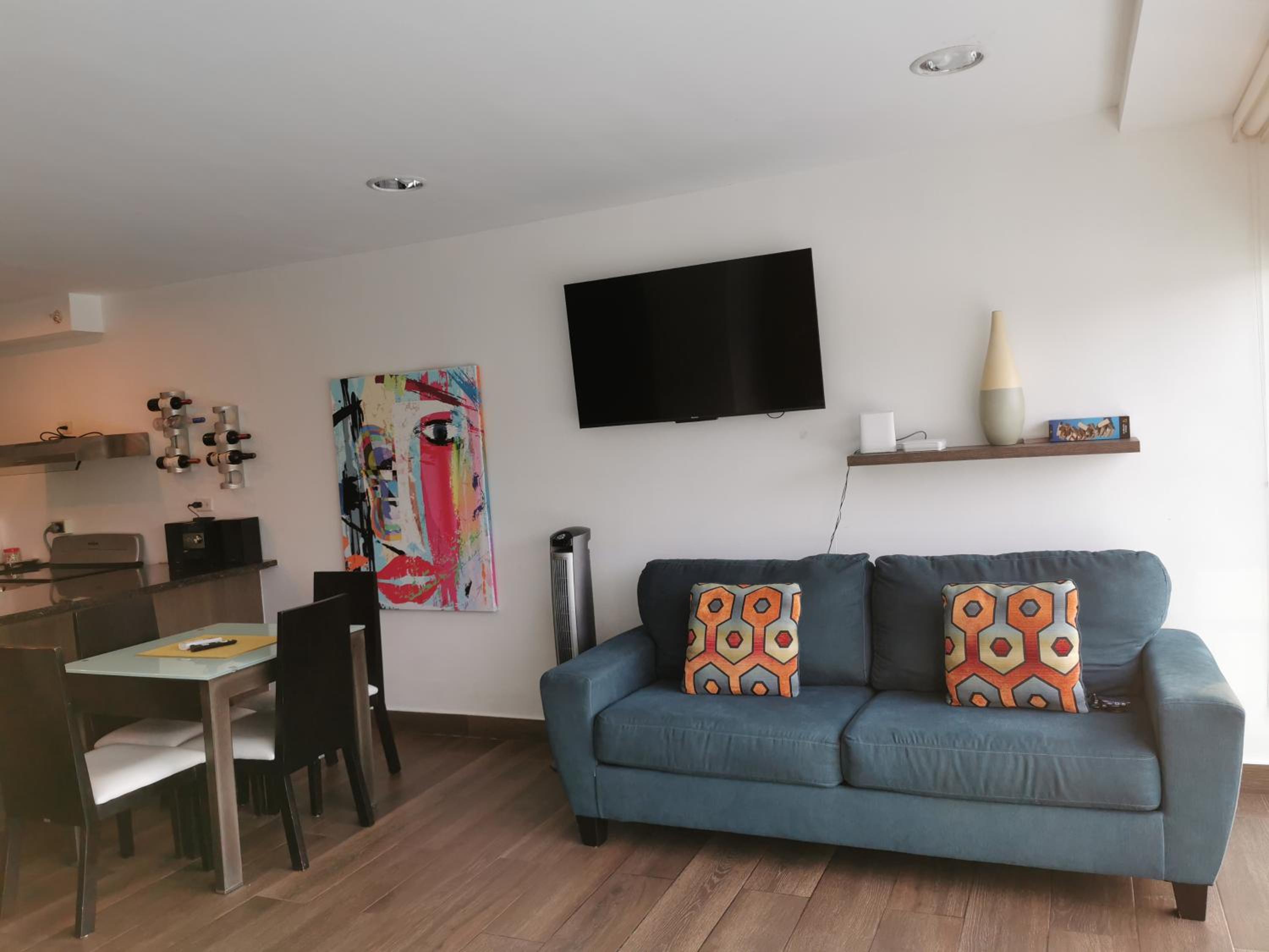 Cómodo Apartamento con vista al Mar y piscina