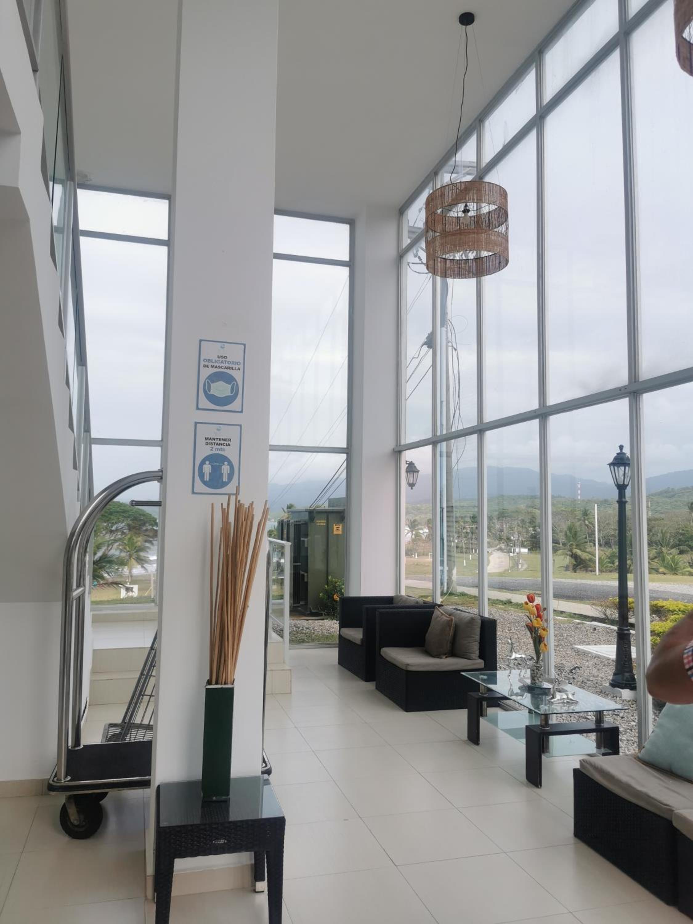 Cómodo Apartamento con vista al Mar y piscina