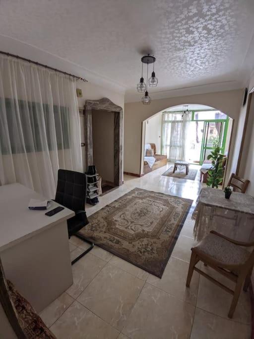 Alexandria Downtown Apartment