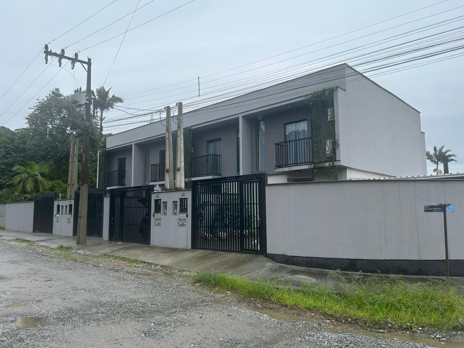 BORA BORA RESIDENCE II Geminados 600 METROS DA EXPOVILLE