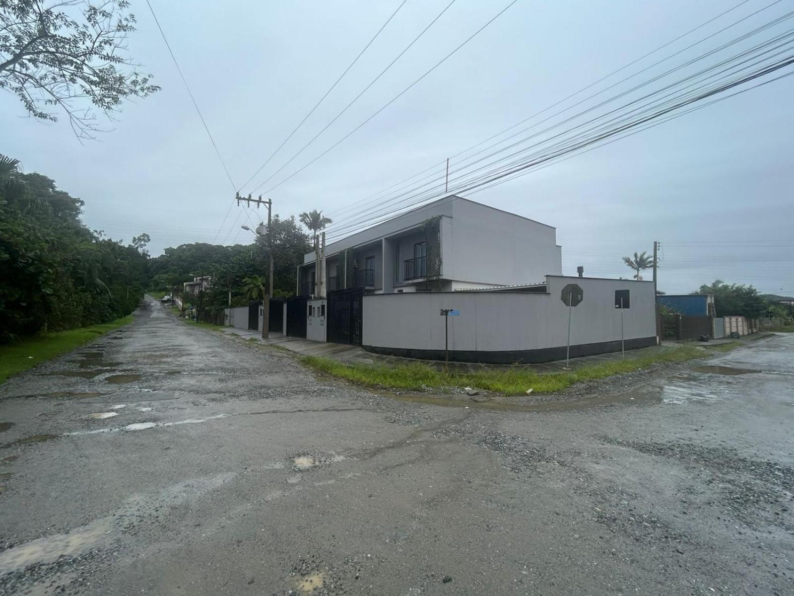 BORA BORA RESIDENCE II Geminados 600 METROS DA EXPOVILLE