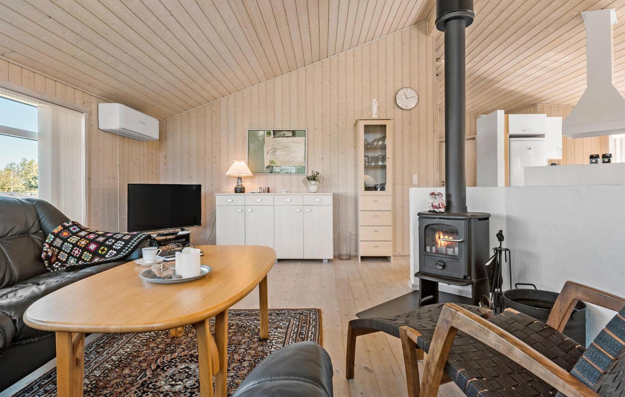 3 Bedroom Stunning Home In Løgstrup