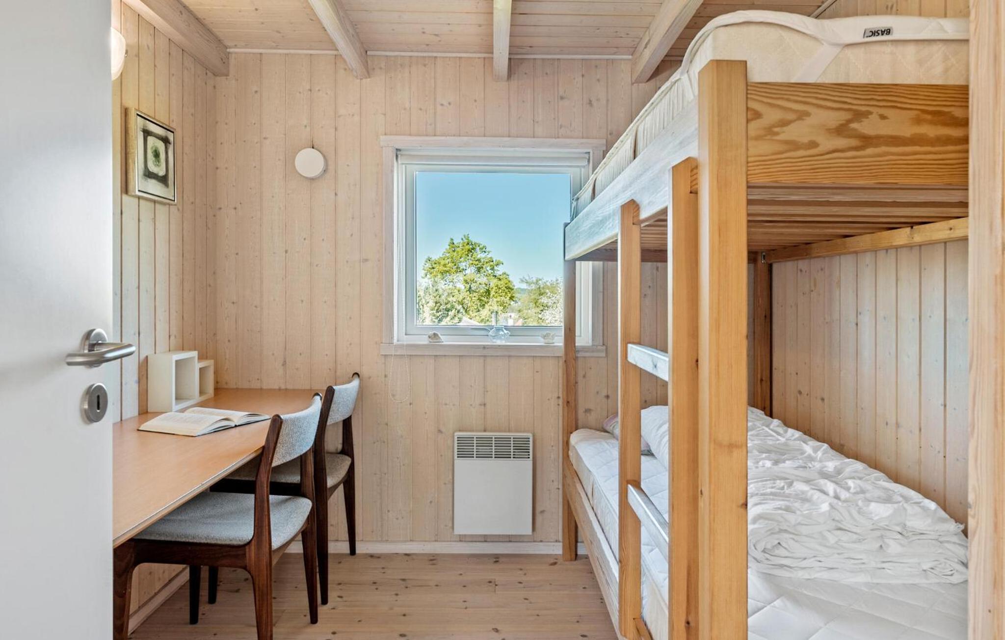 3 Bedroom Stunning Home In Løgstrup