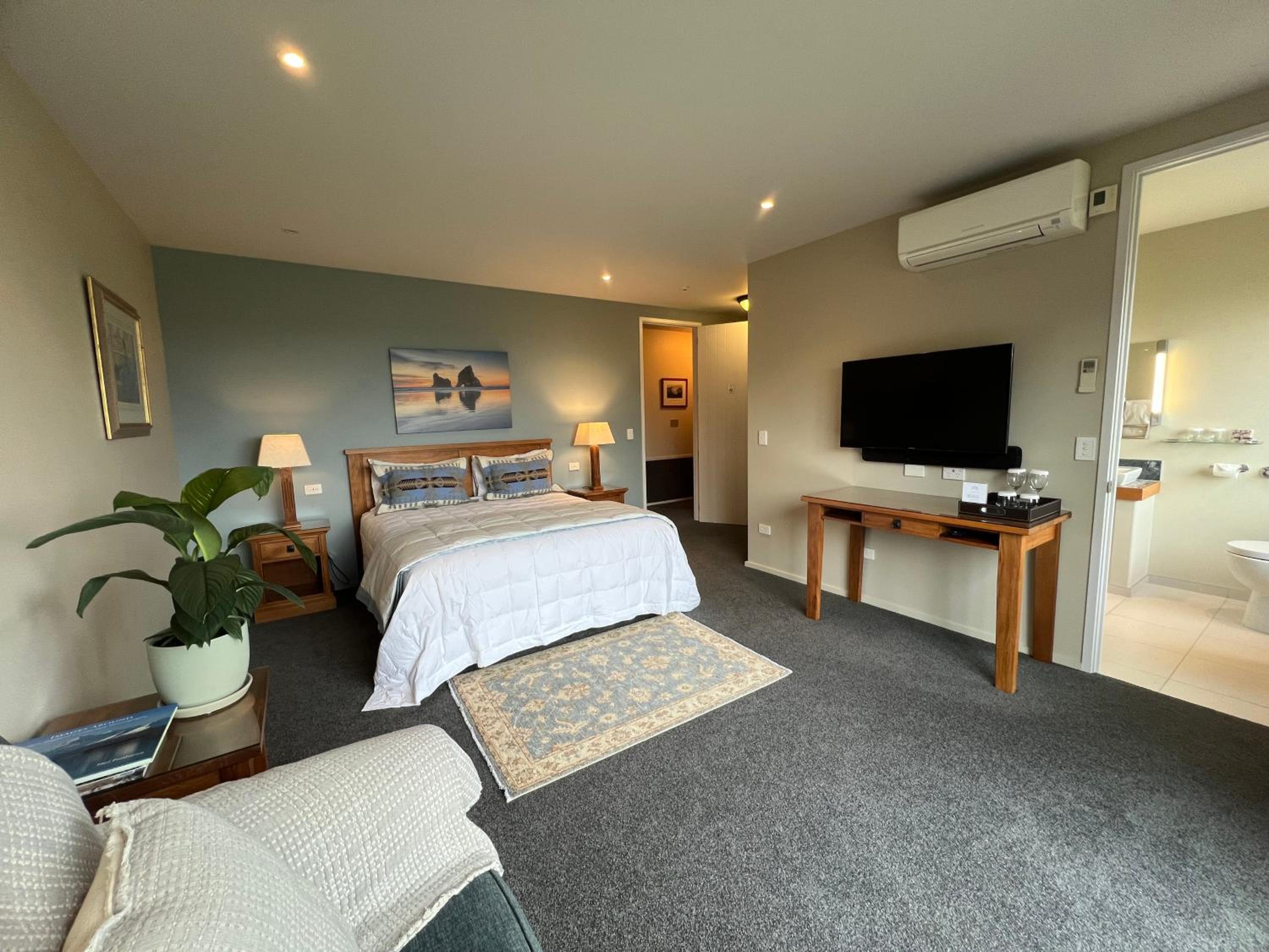 Manakau Lodge