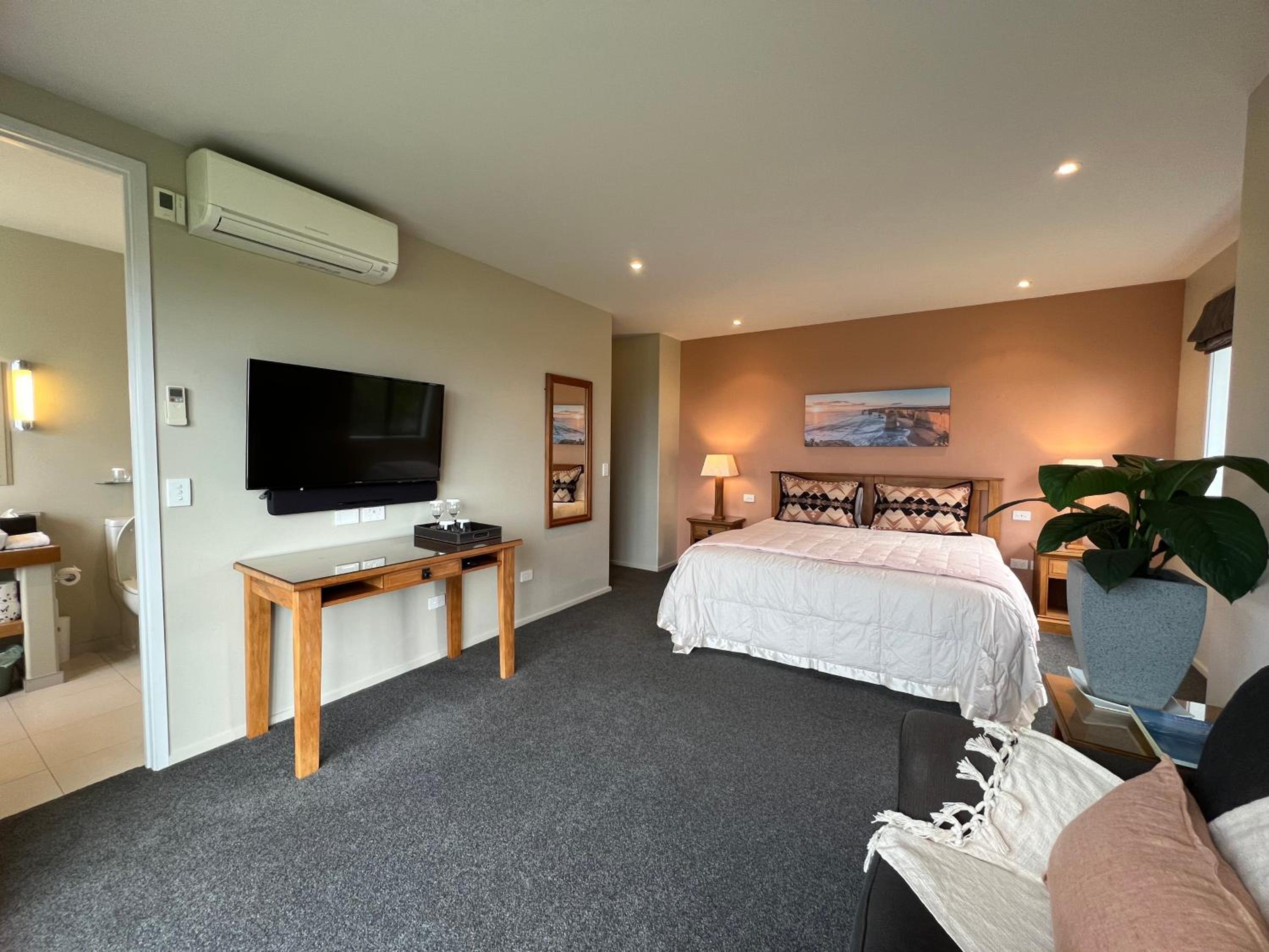 Manakau Lodge