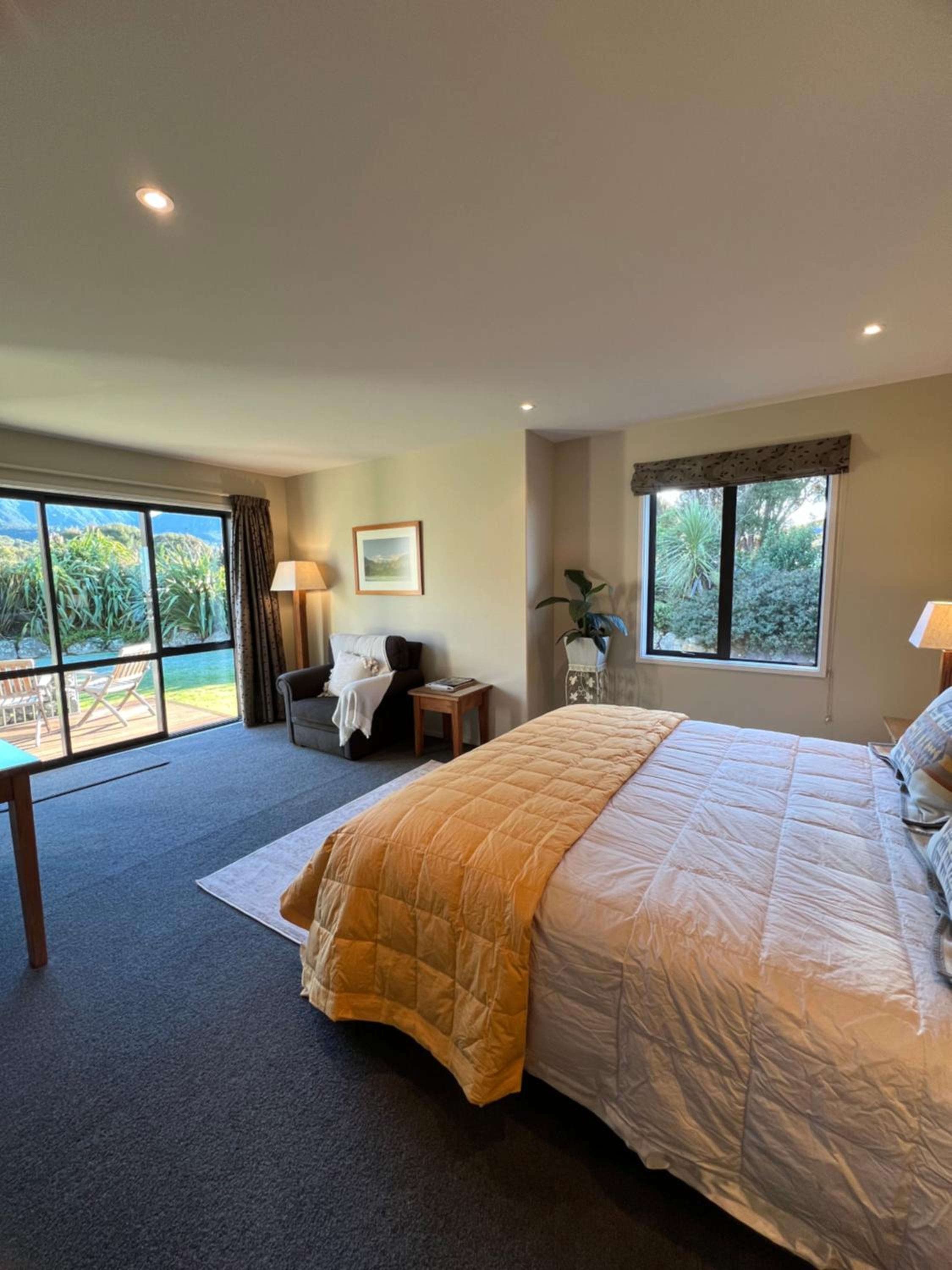 Manakau Lodge