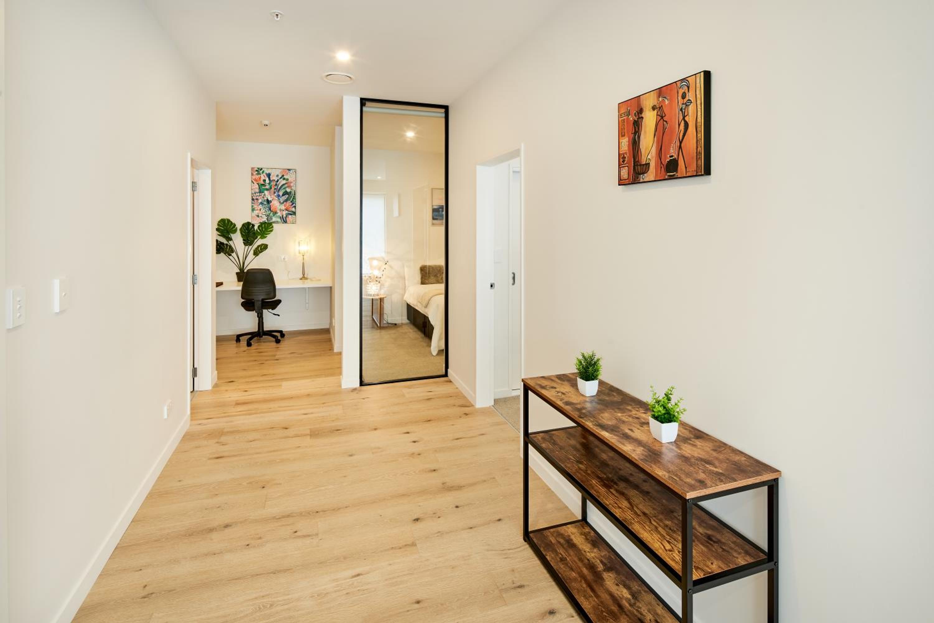 Victoria, 2-Bedroom Apartment view 4