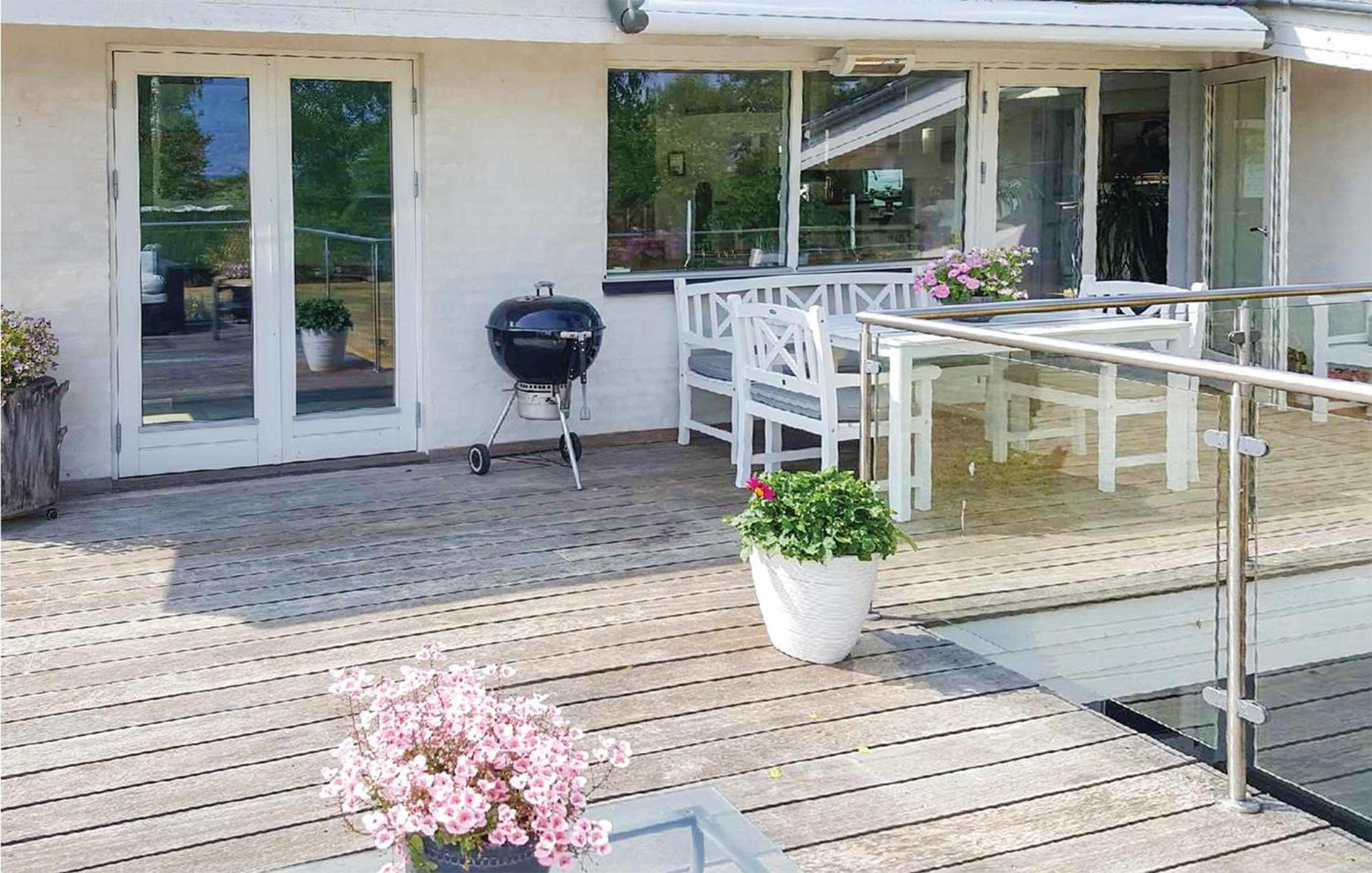 Four-Bedroom Holiday Home In Stroby
