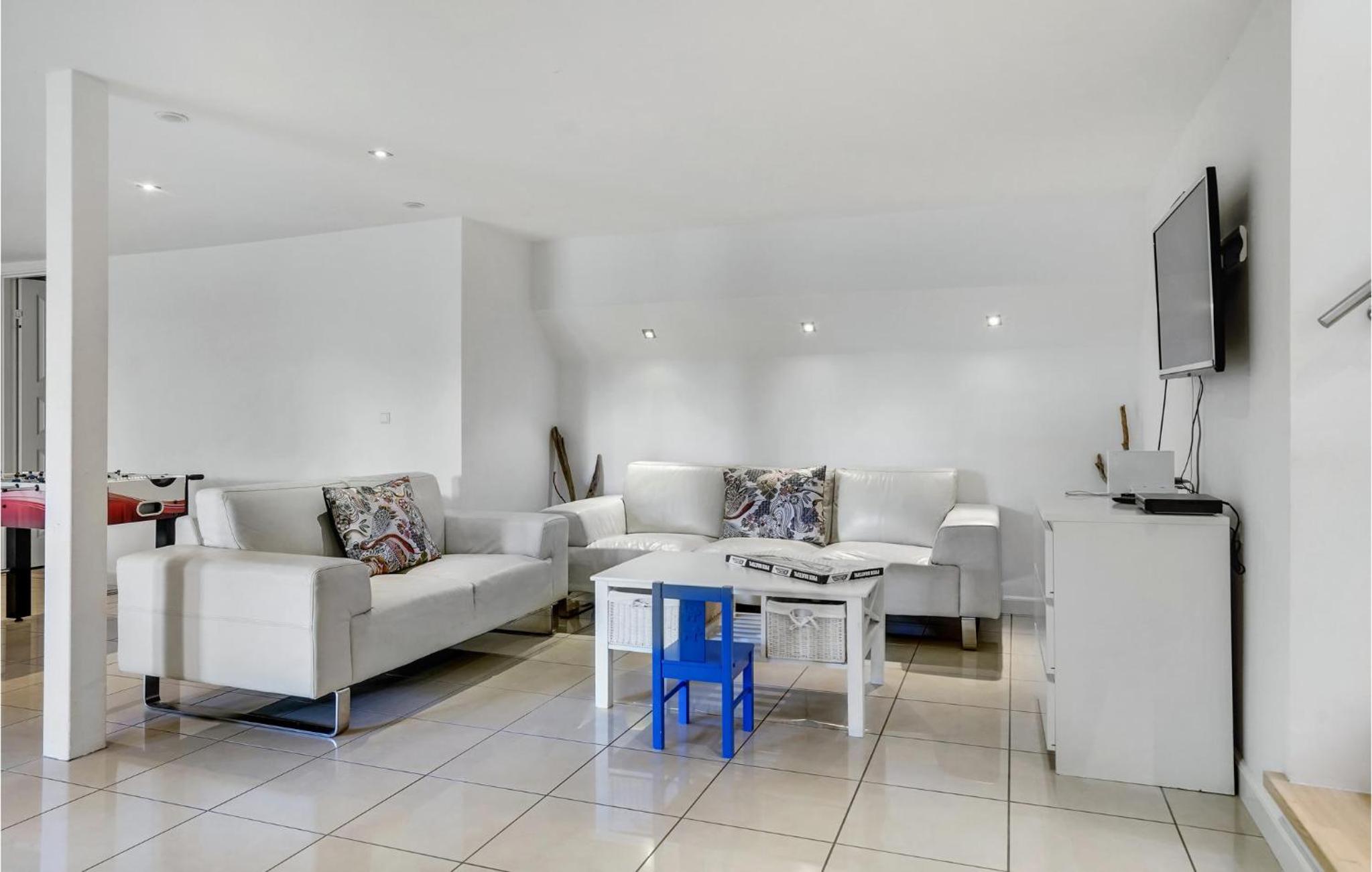 Four-Bedroom Holiday Home In Stroby