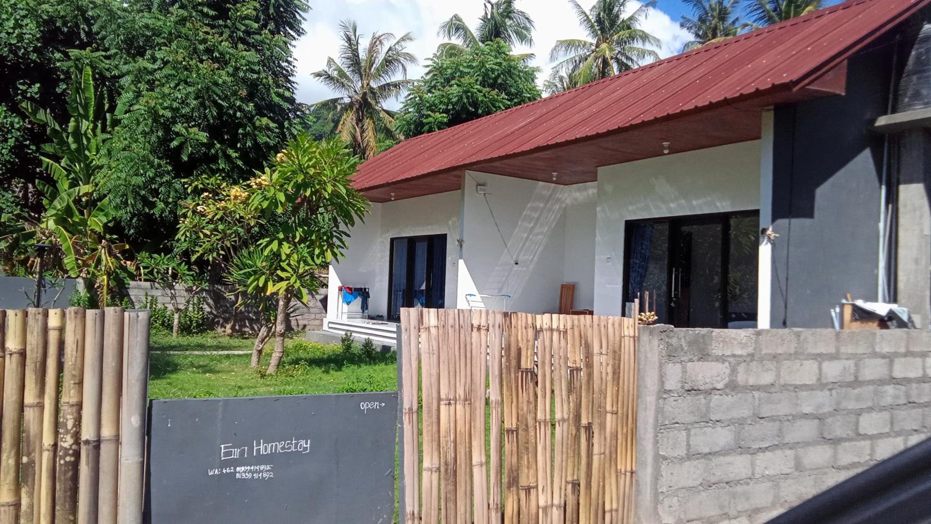 Giri Homestay