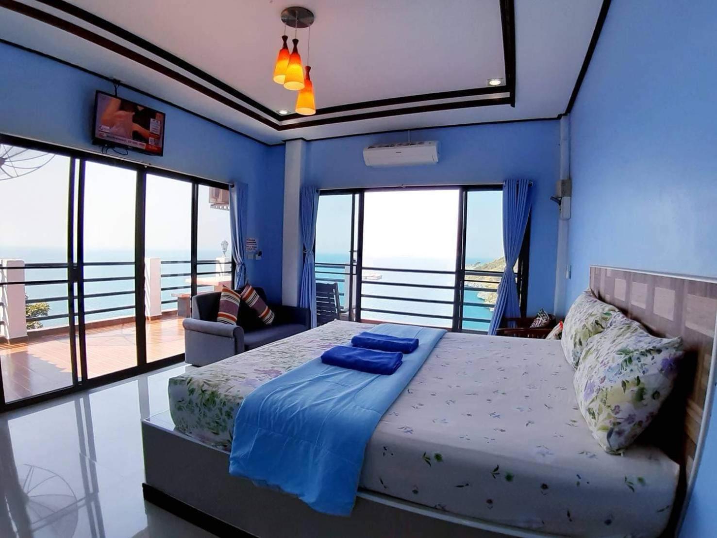 Ocean View Resort - Koh Sichang