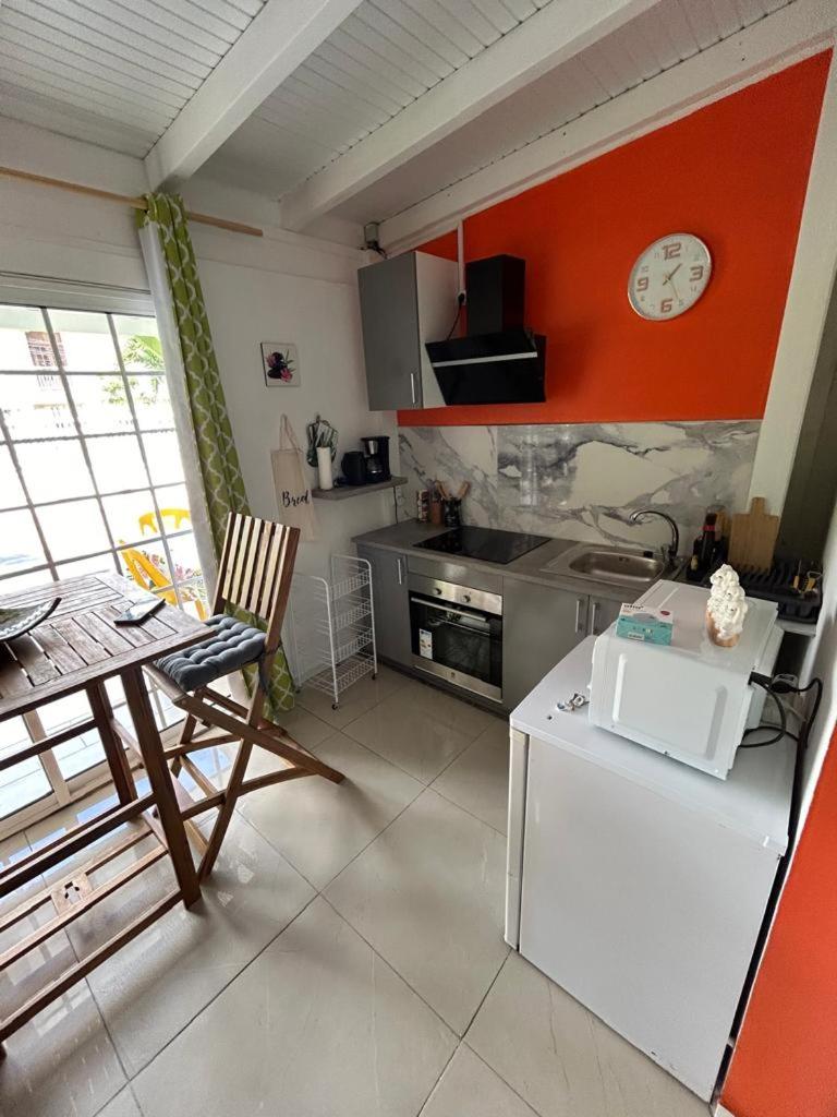 LES GITES RAMA STUDIO Sainte-Anne view 3