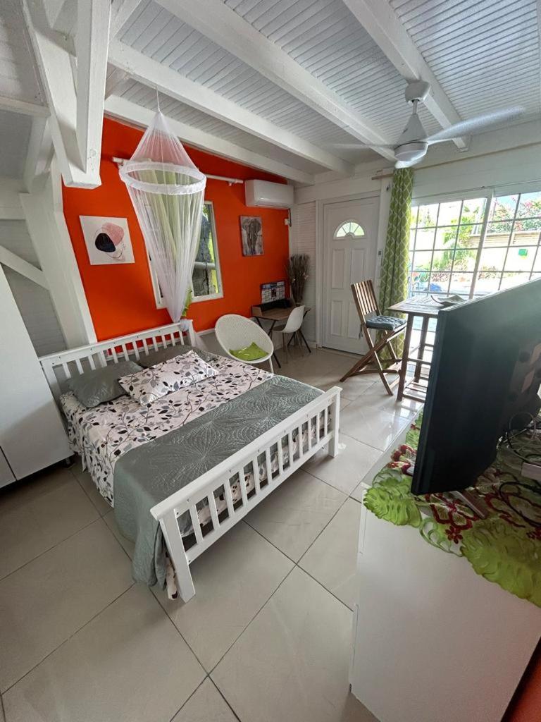 LES GITES RAMA STUDIO Sainte-Anne view 5