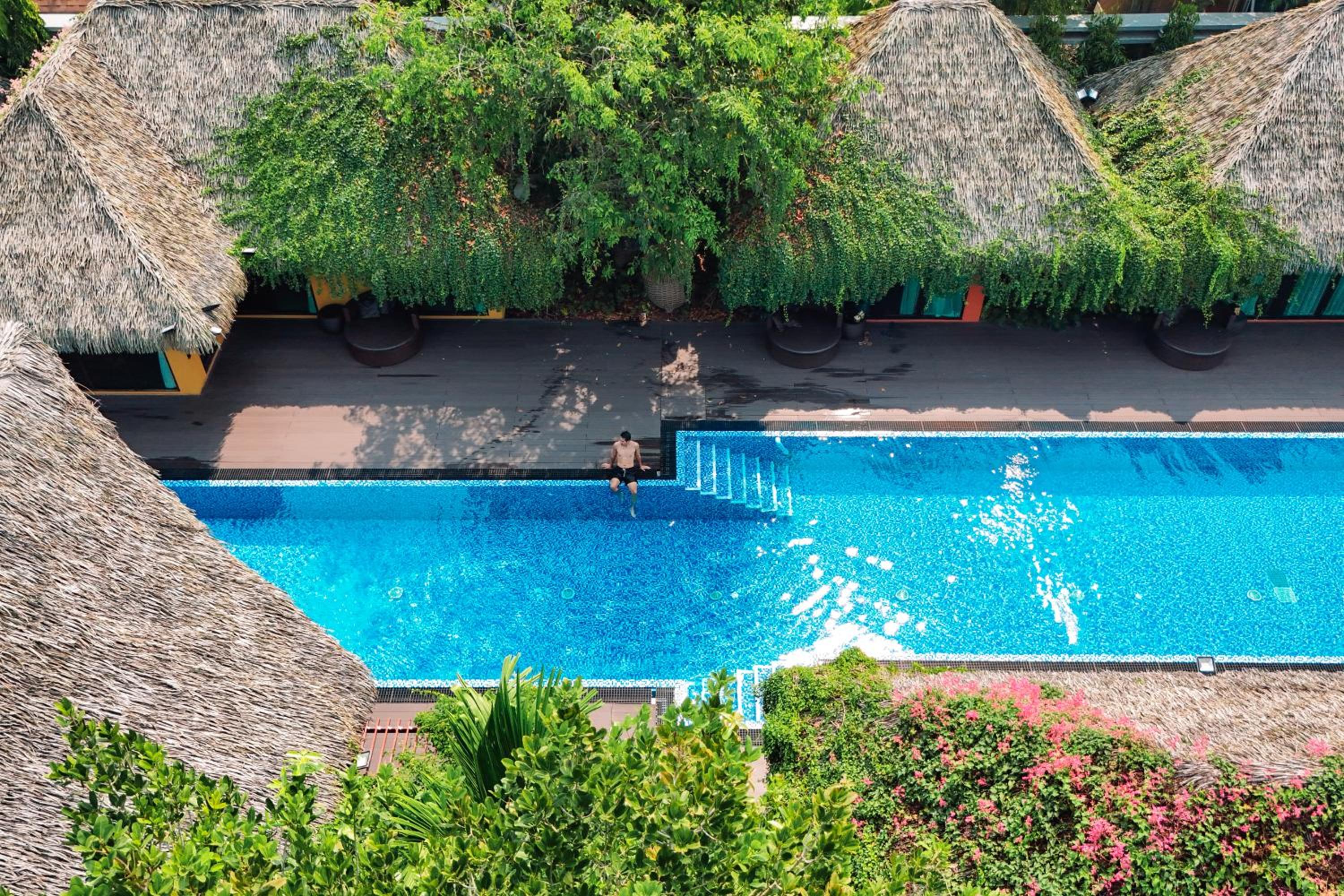 Khum Damnoen Resort