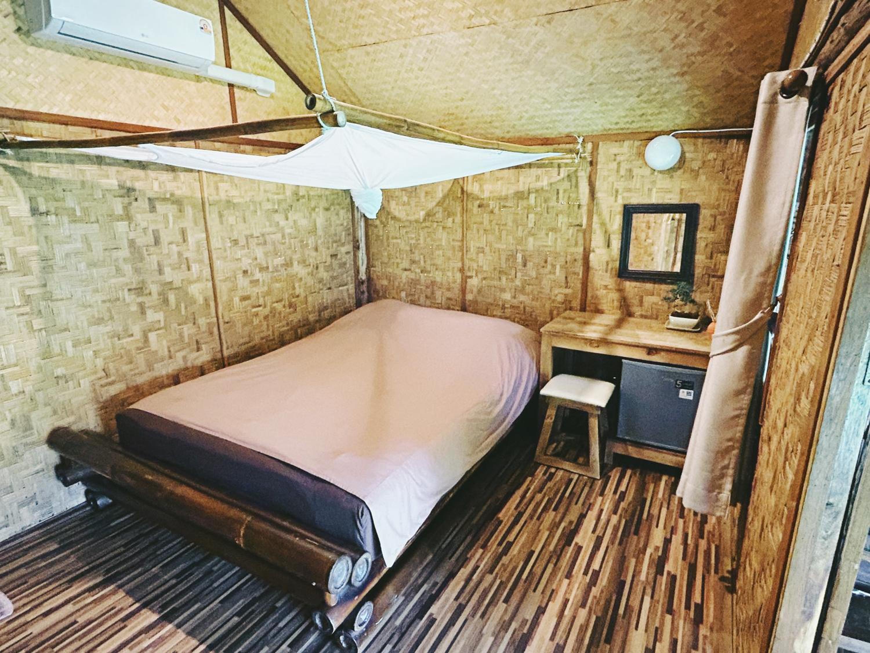 Pai Country Hut