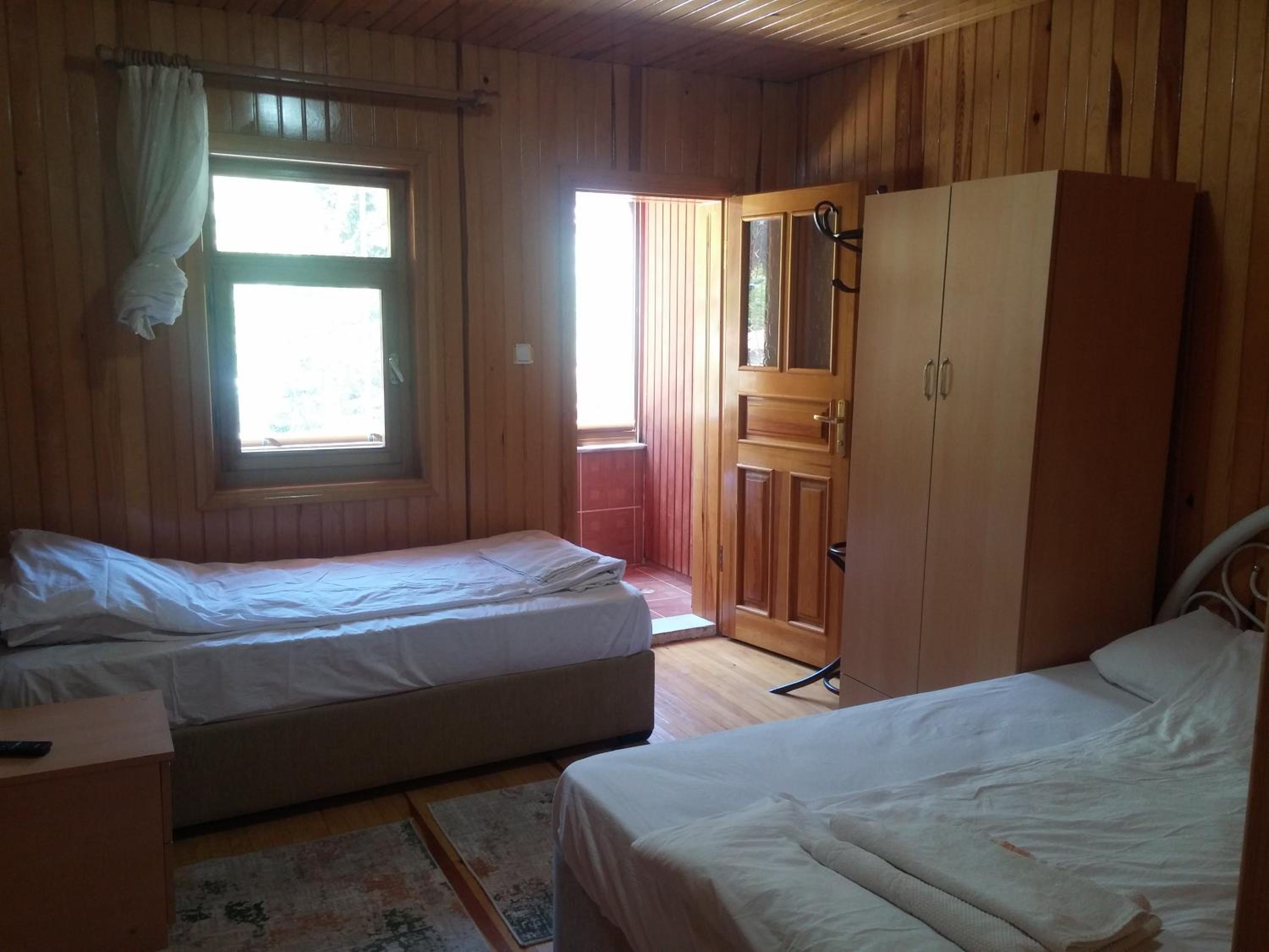 Photo 44