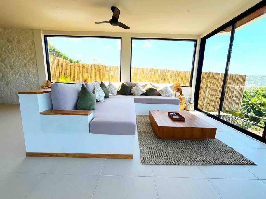 Above The Coconuts - Villa Woodside Kuta Central view 4