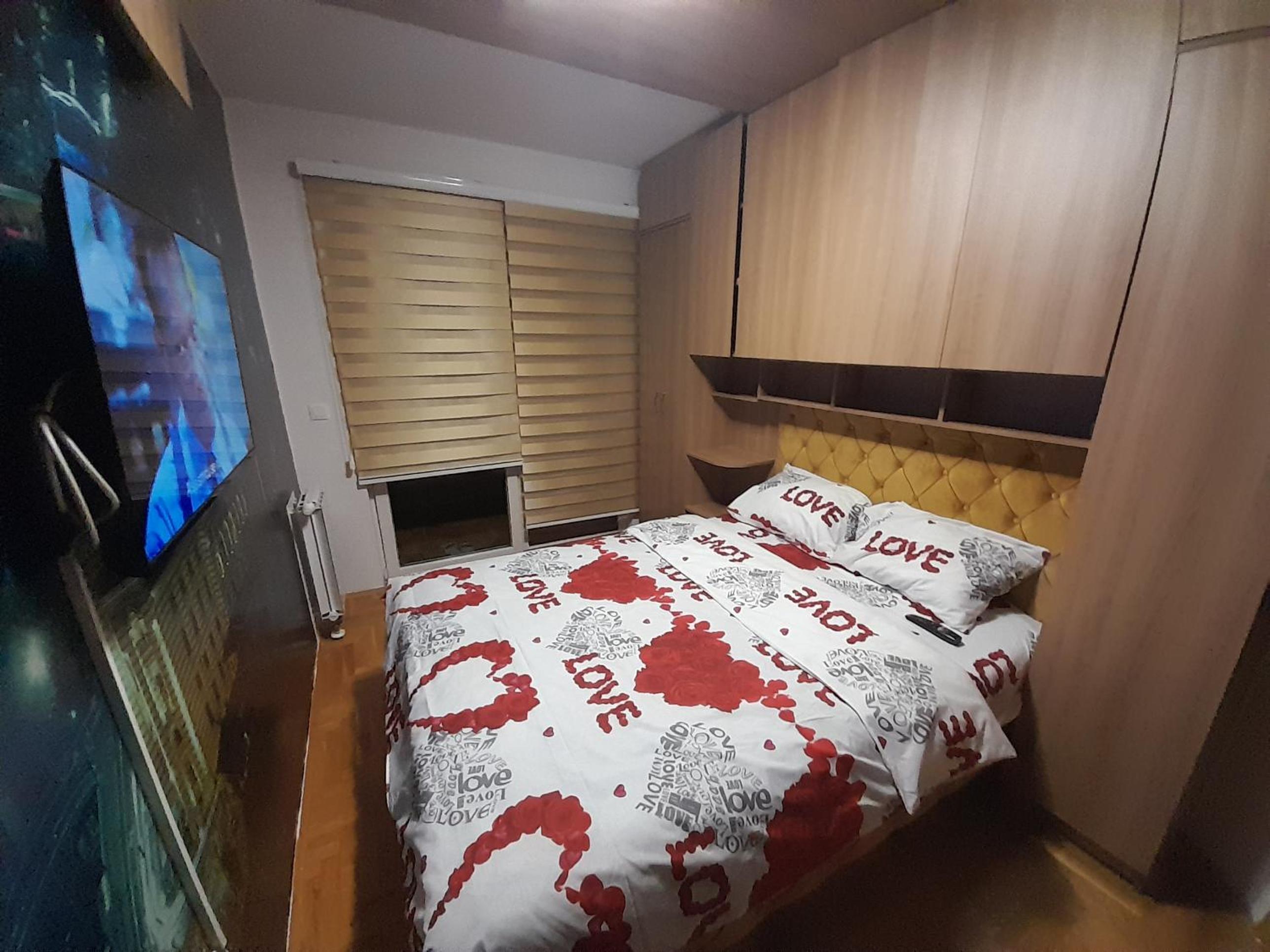 JACUZZI for RELAX - HOLLYWOOD Apartment, STUP, Sarajevo