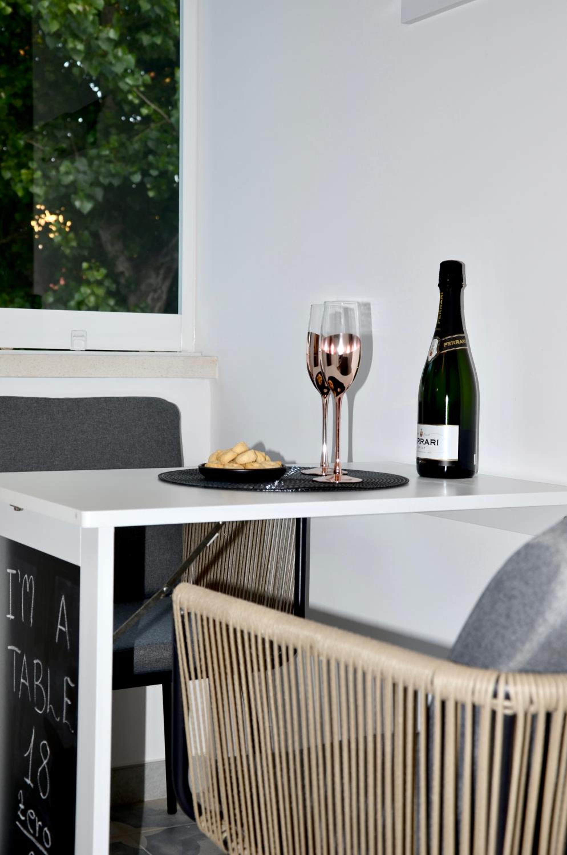 Hotel 18zero2 Luxury Rooms