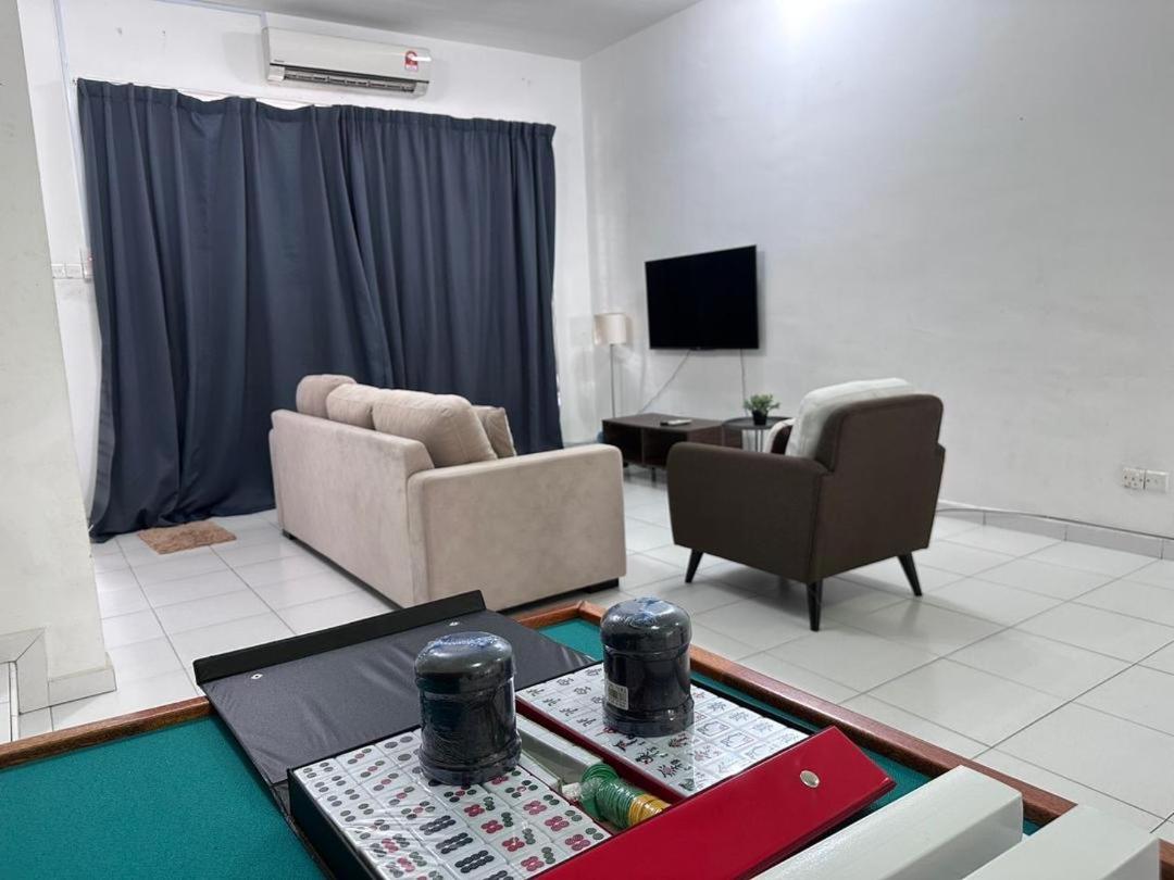 Desa Tebrau 2 5mins IKEA Toppen PeiKin AICC HeLiXuan Restaurant