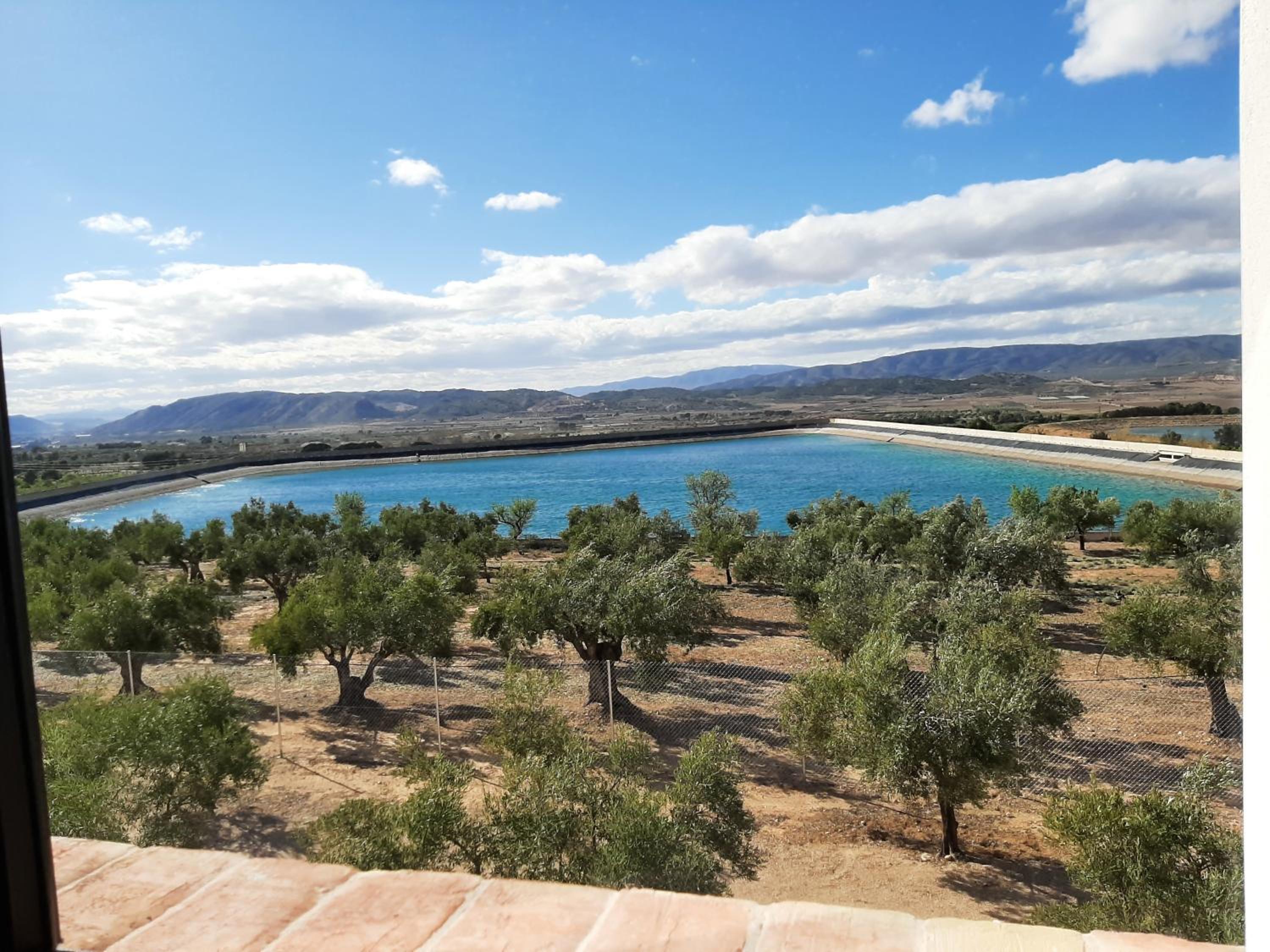 Casita del embalse con encanto