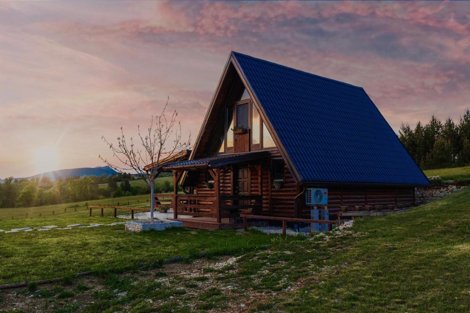 Village house Iva