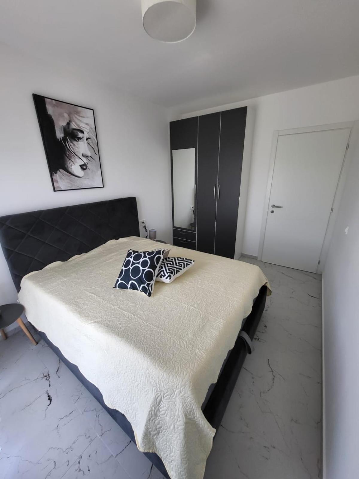 Wohnung mit wunderschönen Meer- und Bergen- Aussicht