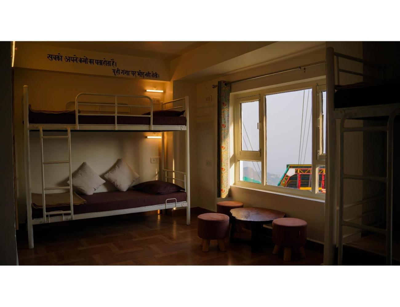 Event-First Bunkotel