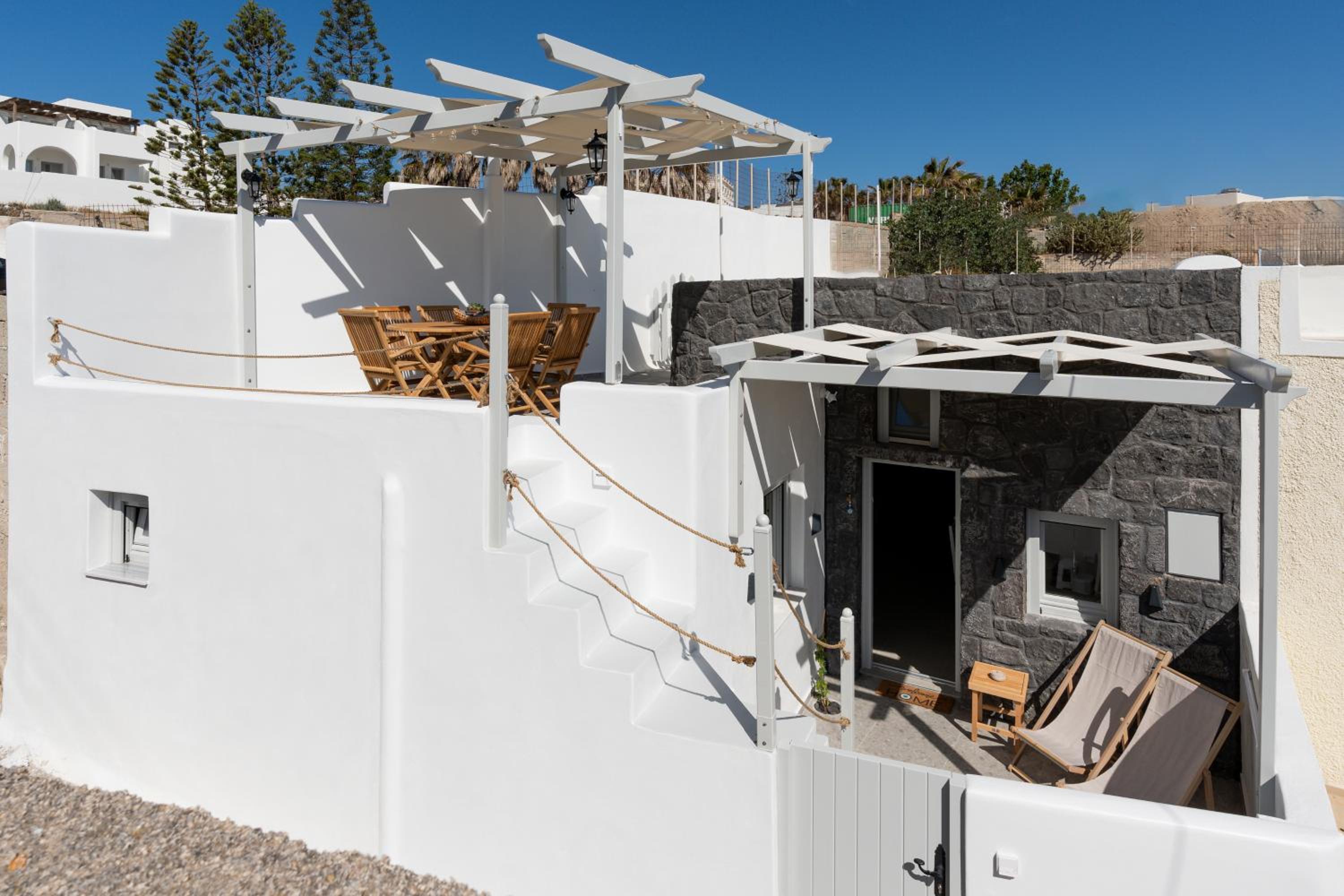 Euphemus Cave House photo 2