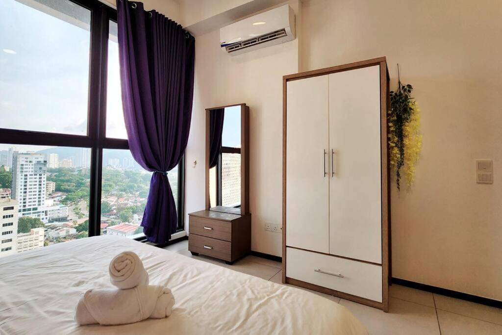 Urban Zenith Suites #3BR photo 8