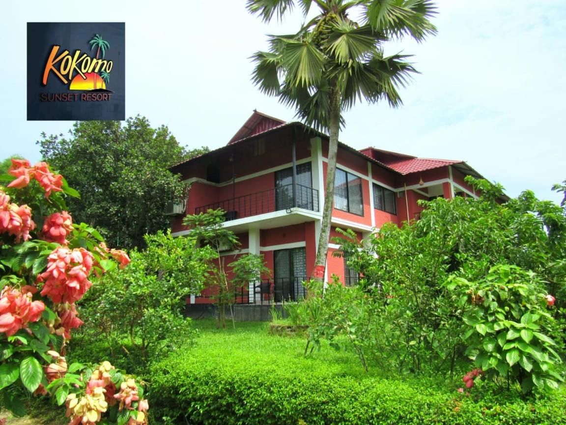 Kokomo Sunset Resort
