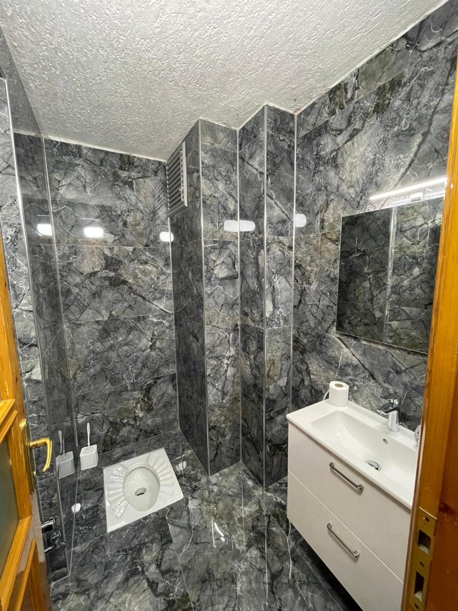 Şehir merkezinde site içerisinde lüks daire view 3