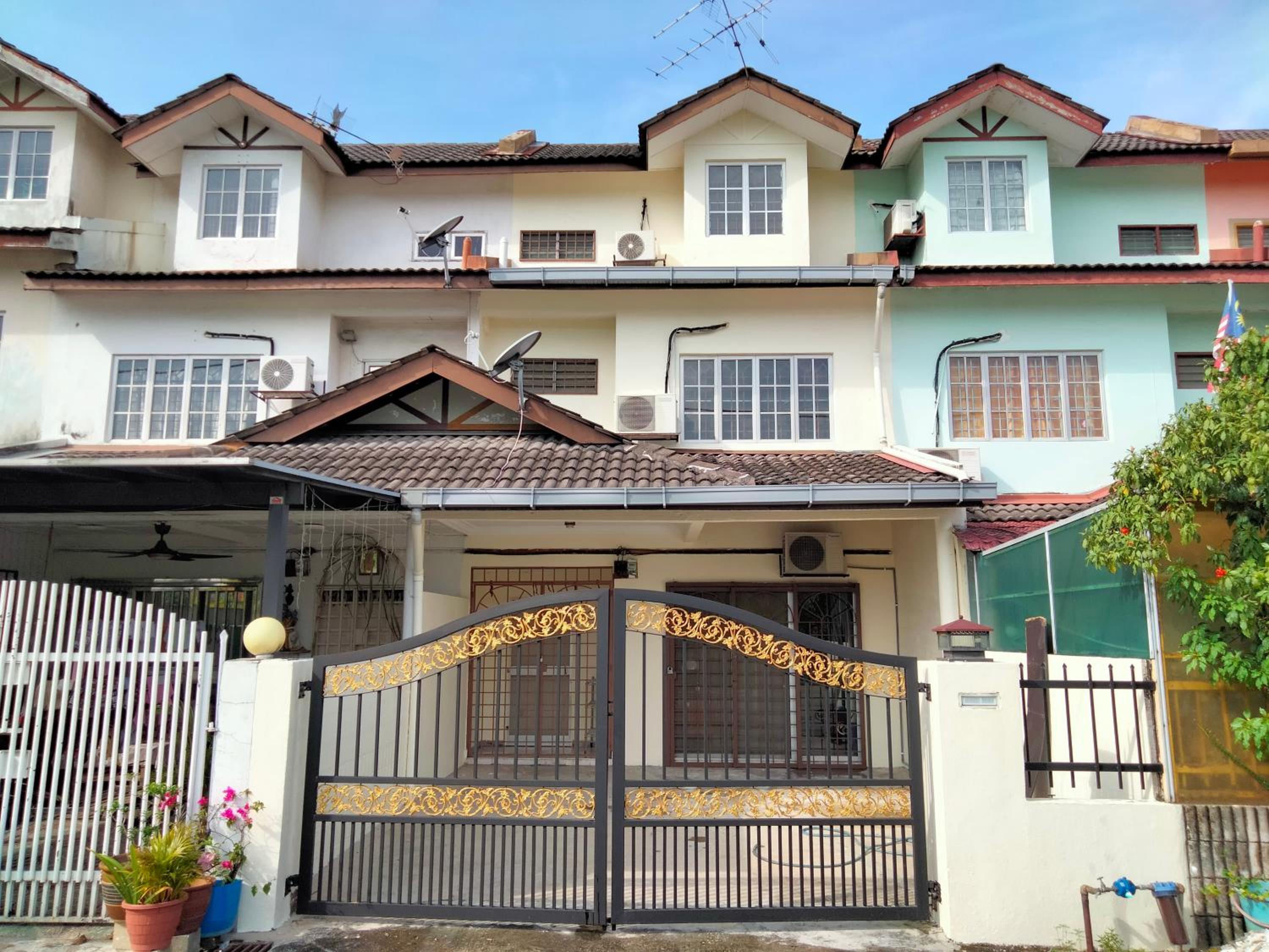 Double Storey 4 Bedroom 9 Pax Landed House, CHERAS JAYA photo 2