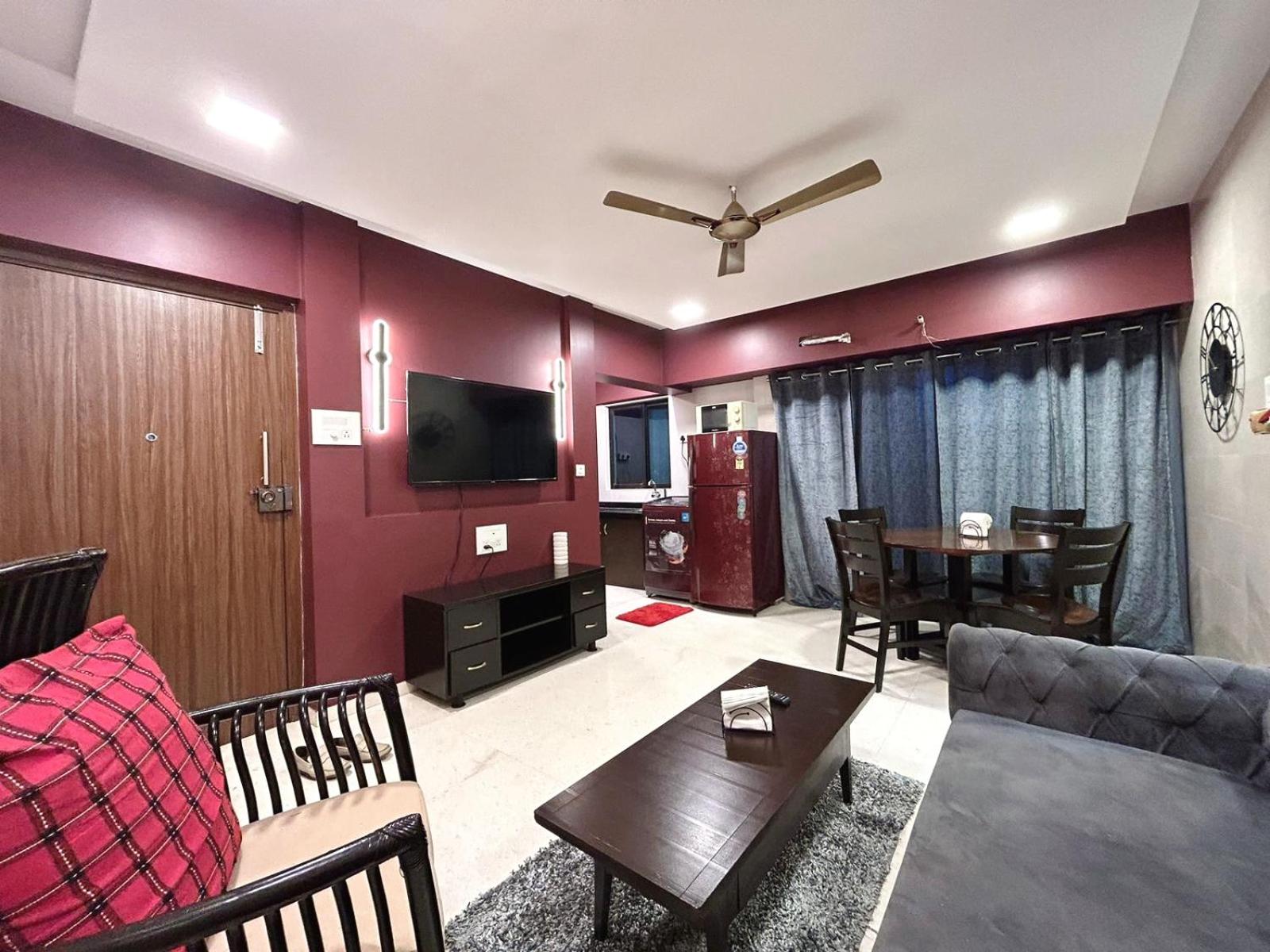 The Ruby Abode ! Premium 1 bhk Santacruz (w) view 2
