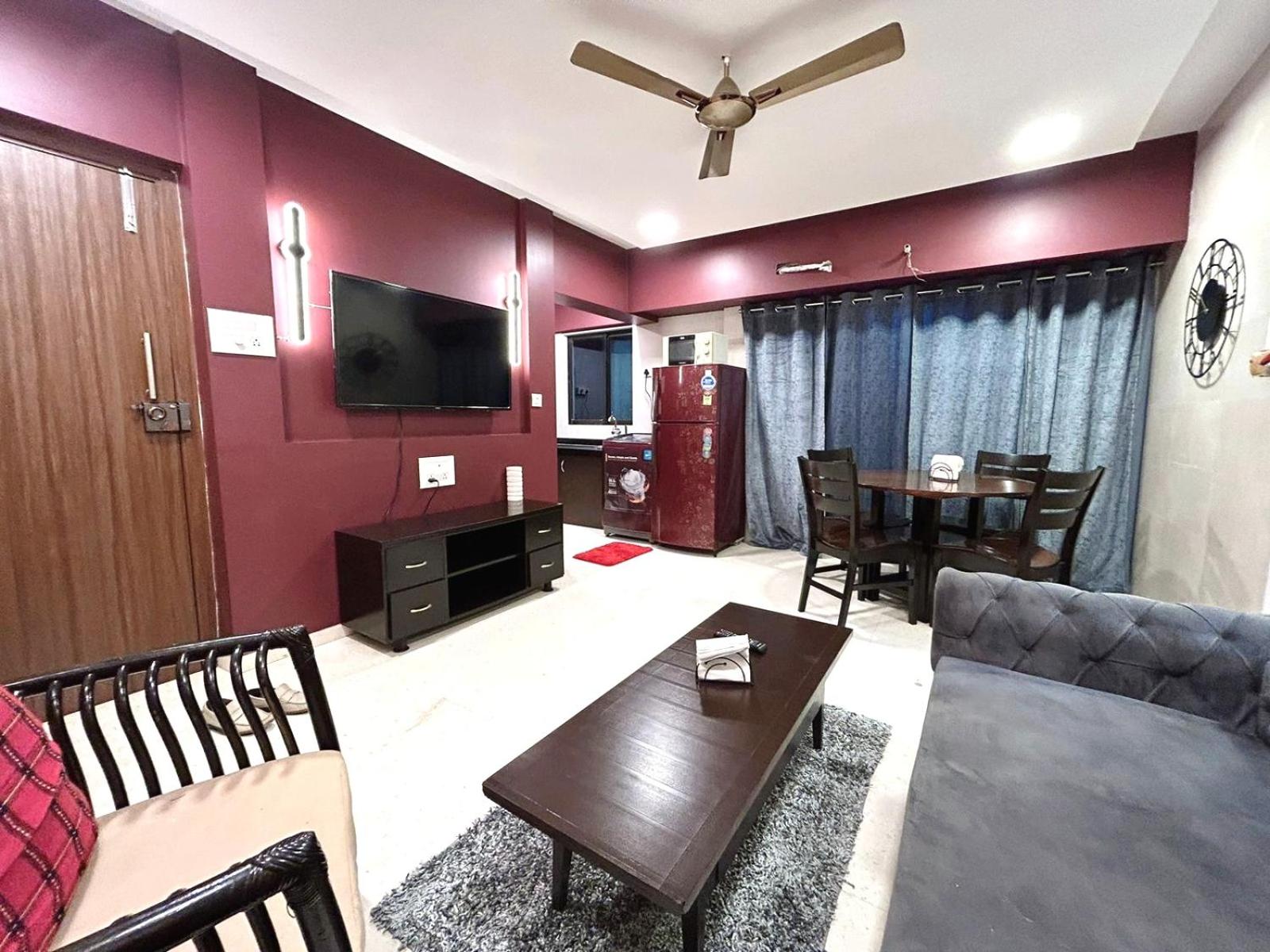 The Ruby Abode ! Premium 1 bhk Santacruz (w) view 4