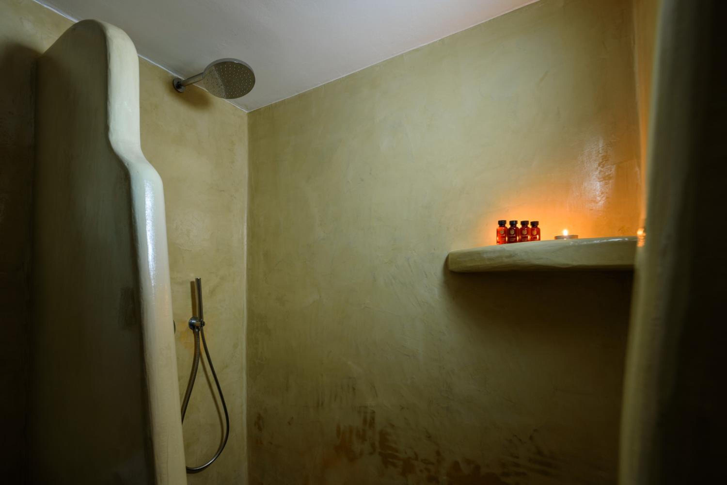 Athiri Luxury Suites