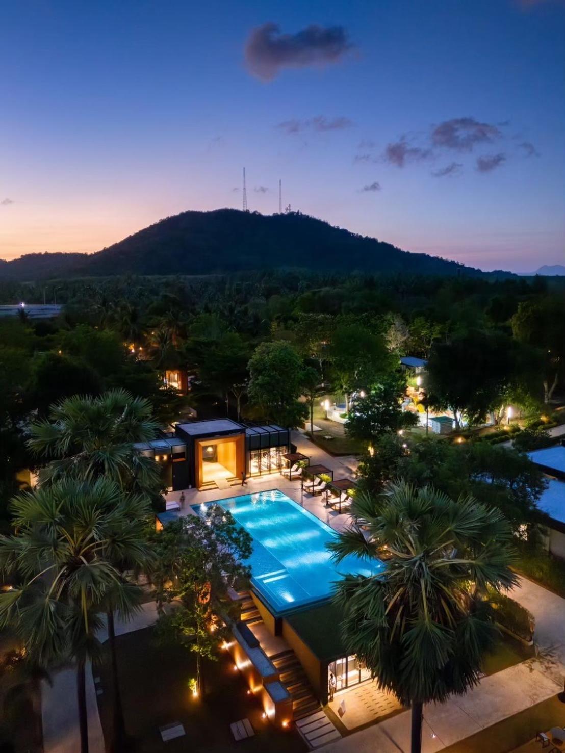 Sunshine Paradise Resort