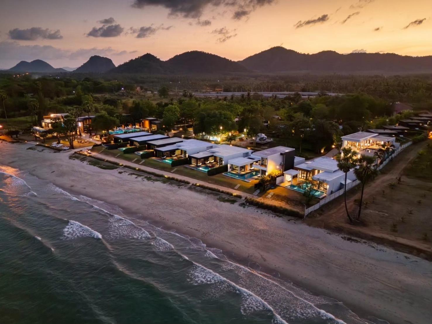 Hotel Sunshine Paradise Resort - Image 1