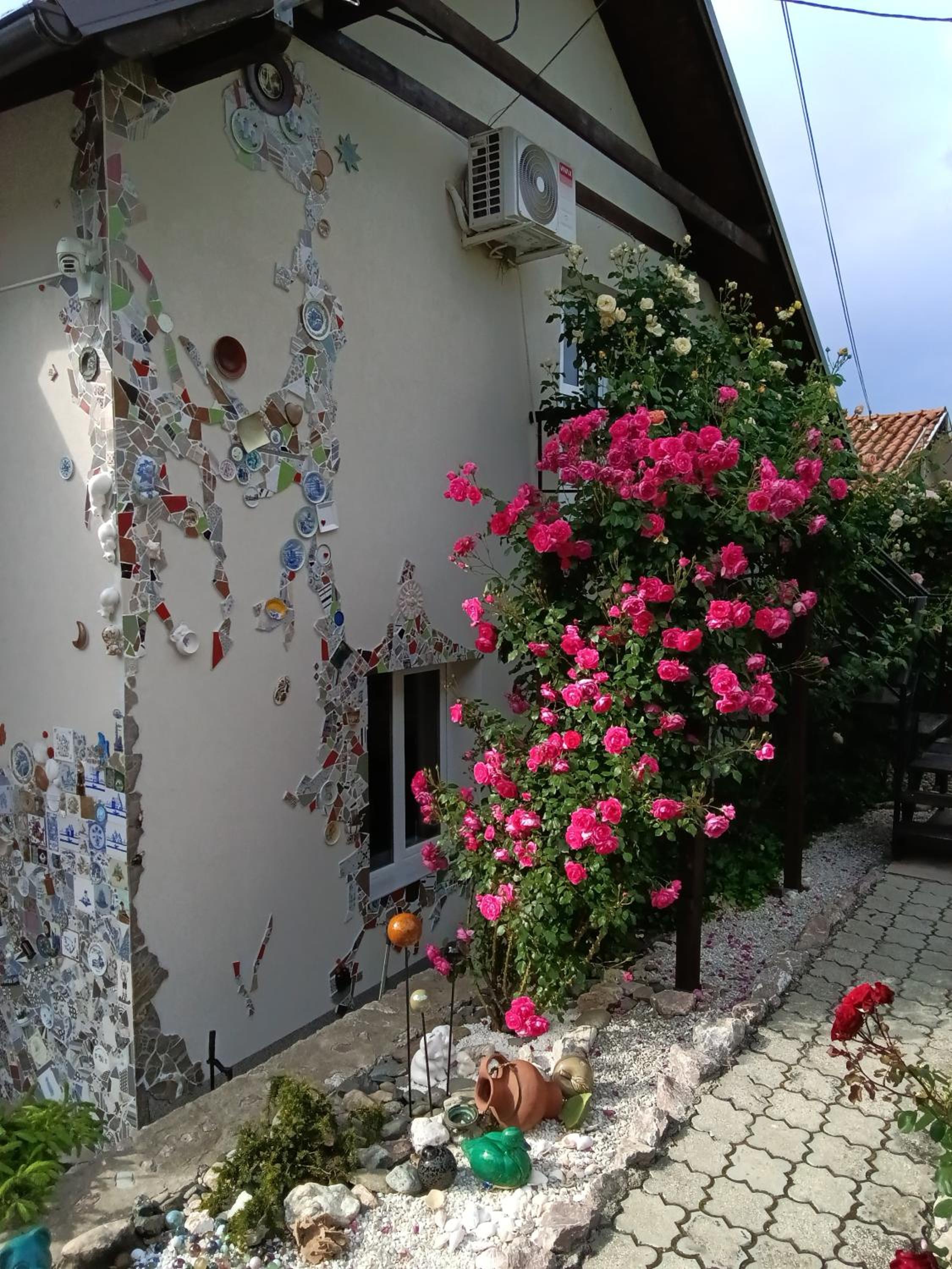 Photo 28