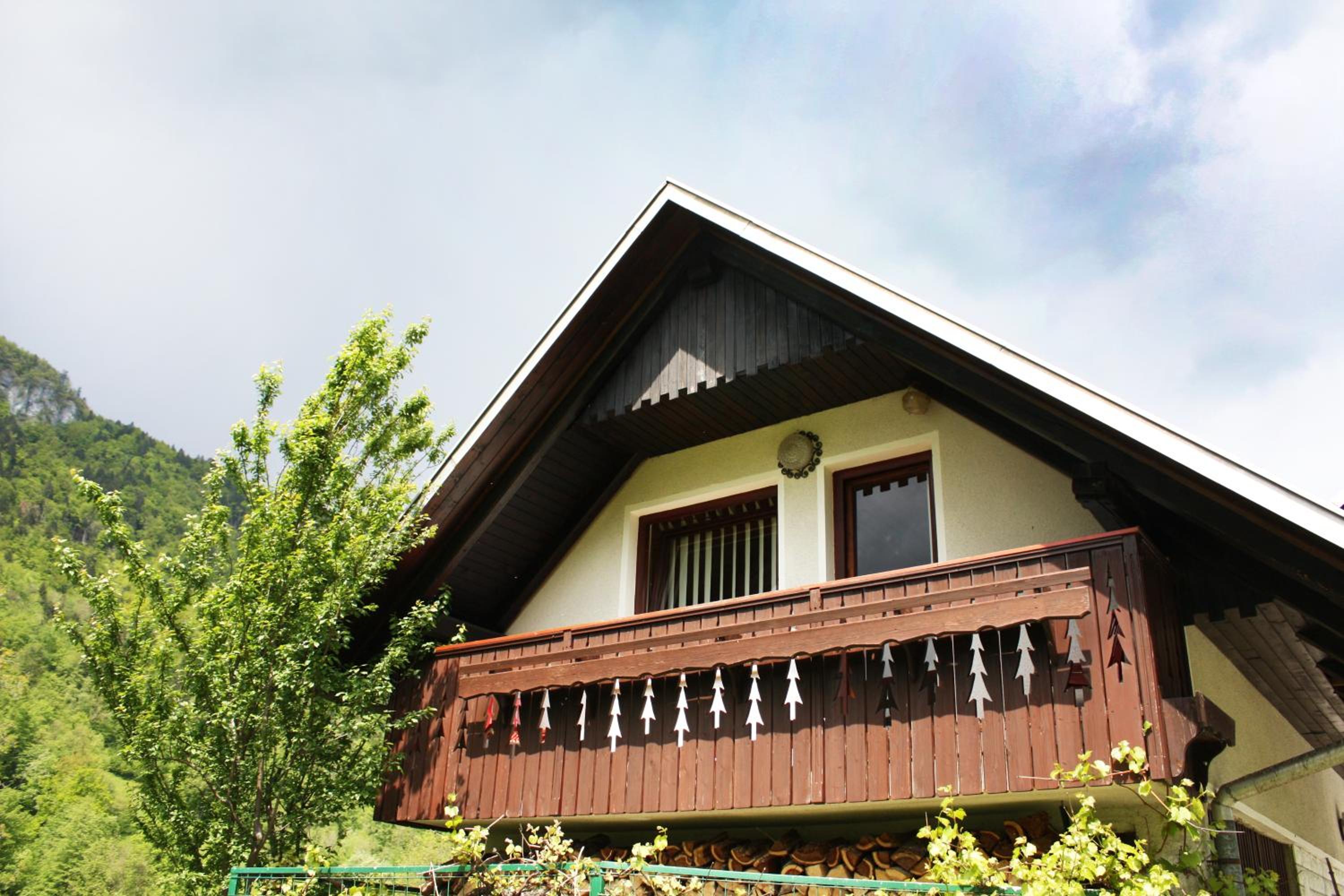 Rustic Alpine stay near Bled by Pintar Apartments