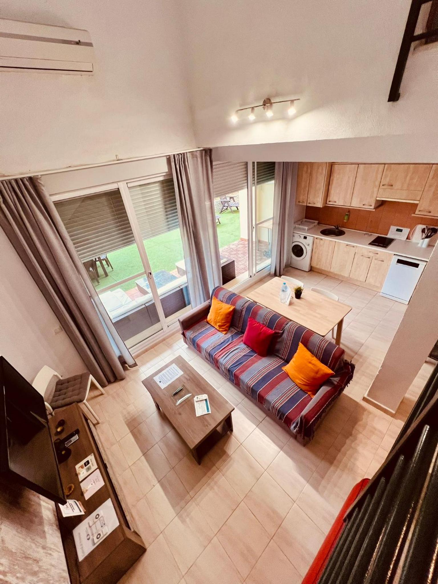 Complejo de apartamentos, áticos y Dúplex vacacionales Empul Caños de Meca