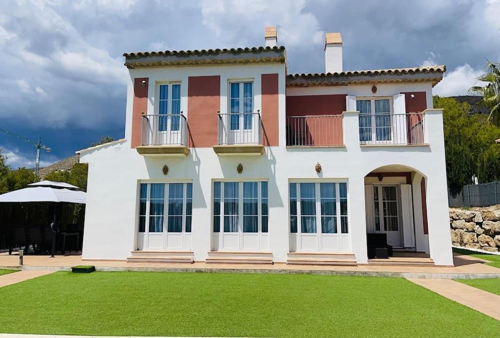 Magnificent mediterranean villa