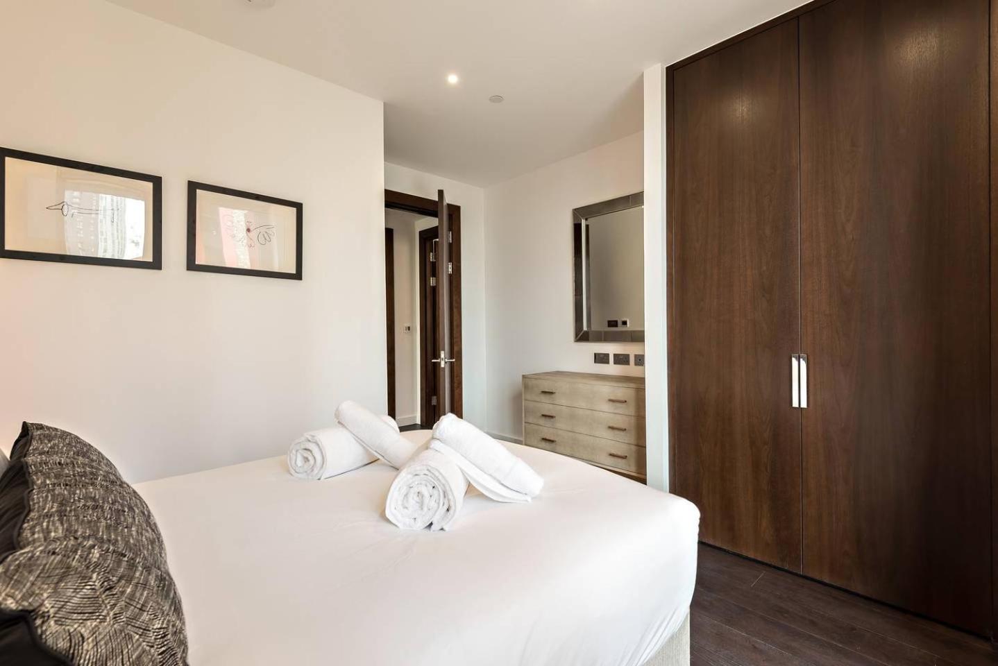 Thornes House Apartments