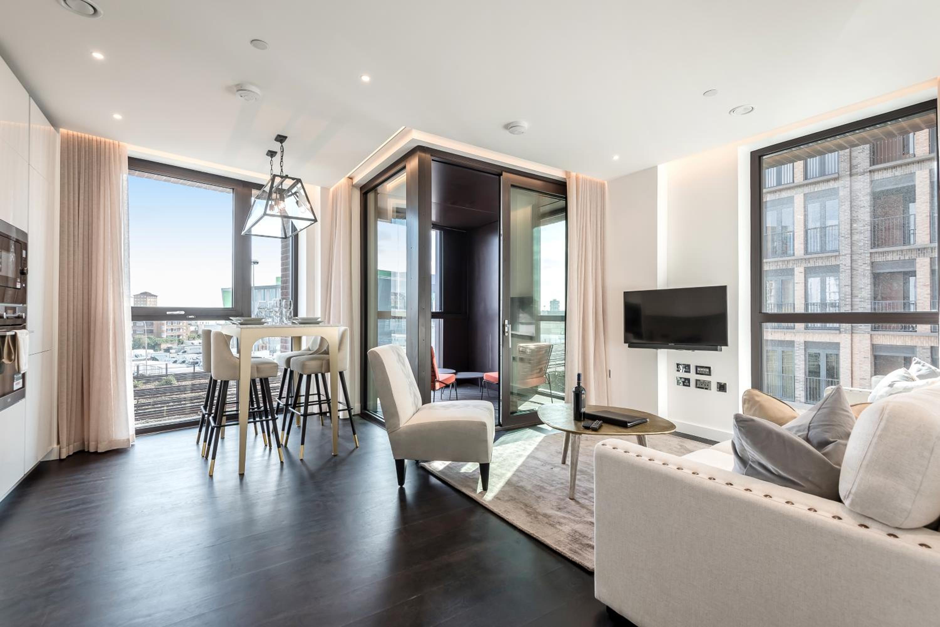 Thornes House Apartments