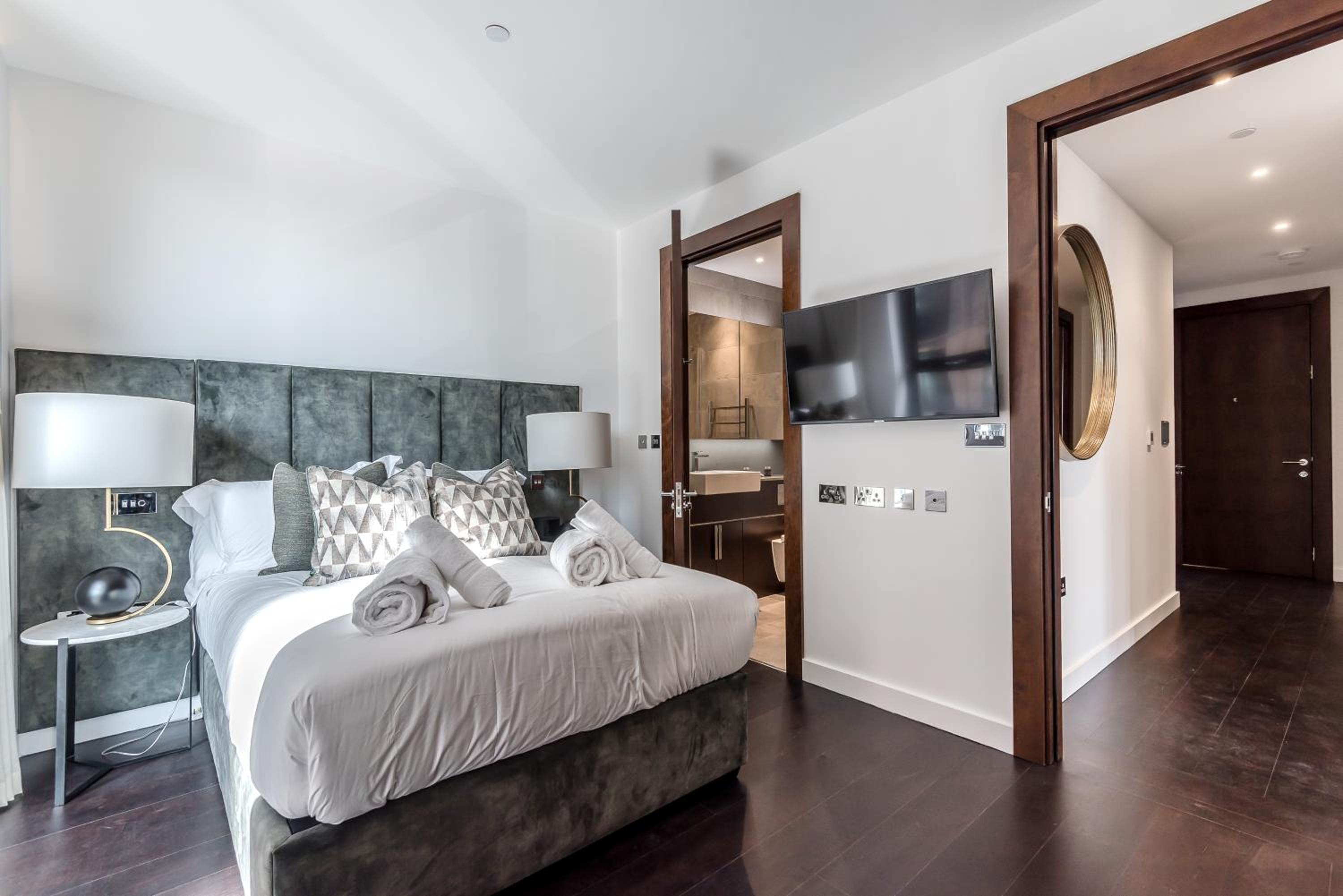 Thornes House Apartments
